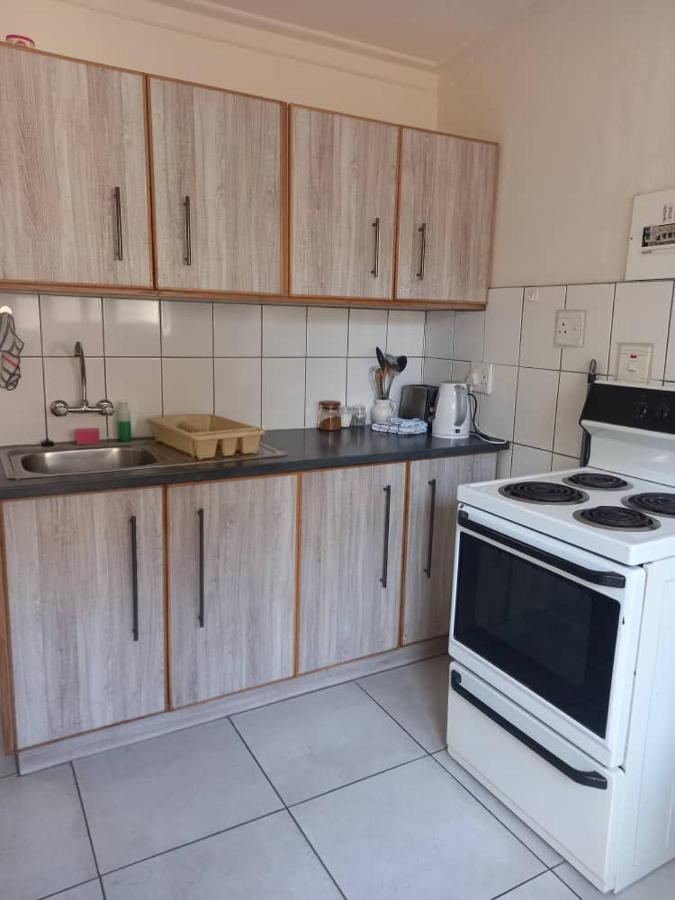 Self-Catering Studio, Unit 3 On Krupp ويندهوك المظهر الخارجي الصورة