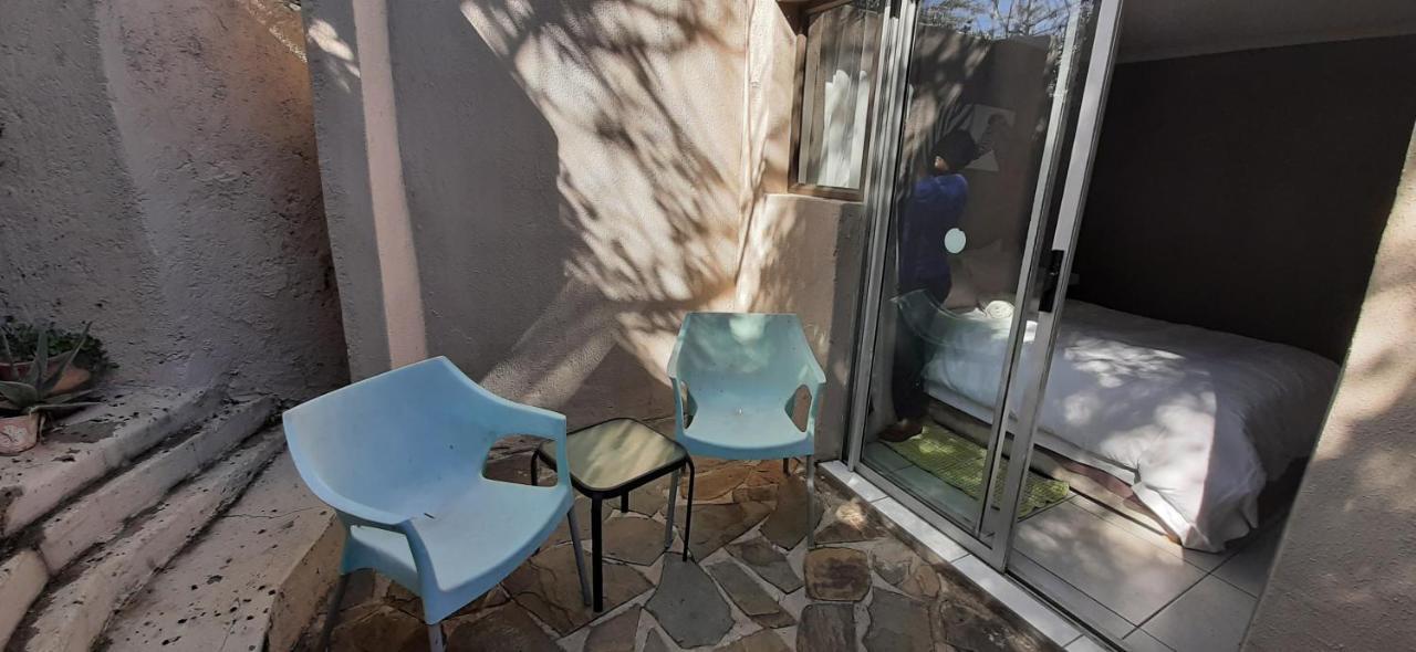 Self-Catering Studio, Unit 3 On Krupp ويندهوك المظهر الخارجي الصورة