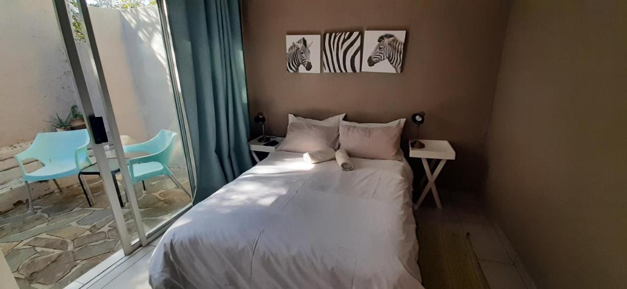 Self-Catering Studio, Unit 3 On Krupp ويندهوك المظهر الخارجي الصورة