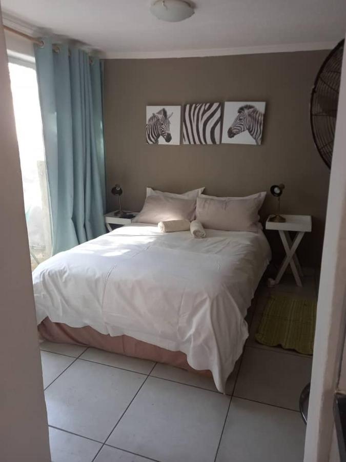 Self-Catering Studio, Unit 3 On Krupp ويندهوك المظهر الخارجي الصورة