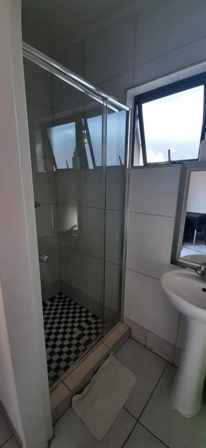 Self-Catering Studio, Unit 3 On Krupp ويندهوك المظهر الخارجي الصورة